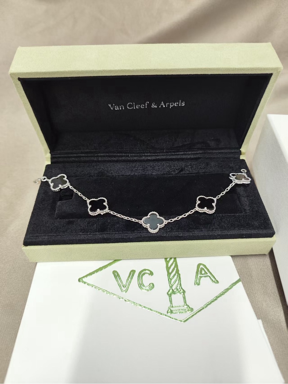 🧡van cleef & arpels Sterling Silver Floral Clover Bracelet with Clear Stones